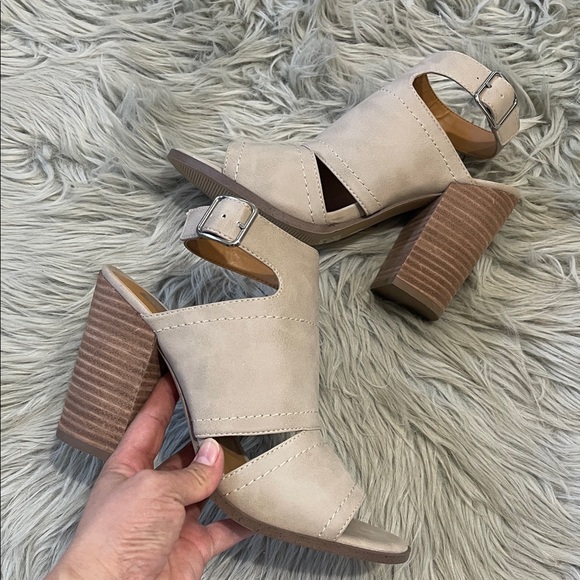 Dolce Vita Shoes - Dolce Vita  Heel Sandals